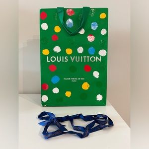 Louis Vuitton authentic paper gift bag Yayoi Kusama Limited Edition 2023 ribbon